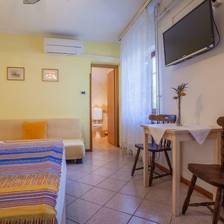 Rooms Ester Крес Екстериор снимка