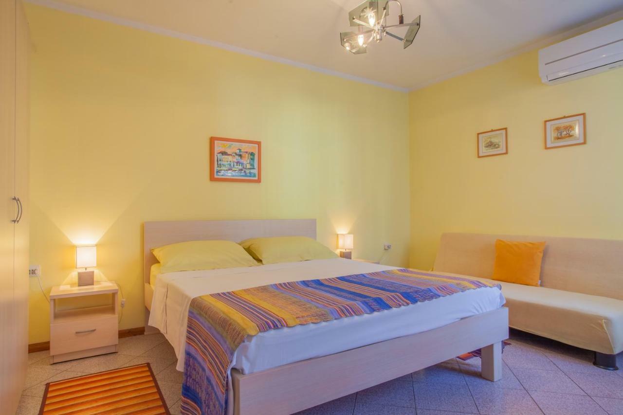 Rooms Ester Крес Екстериор снимка