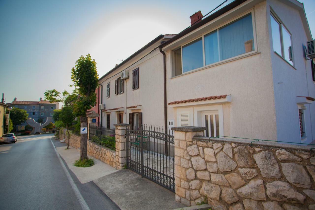 Rooms Ester Крес Екстериор снимка