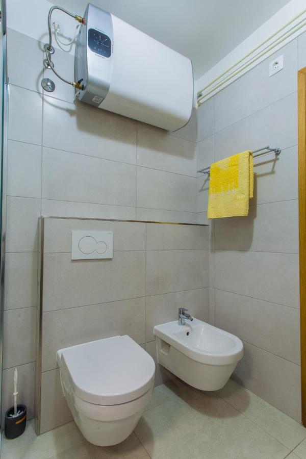 Rooms Ester Крес Екстериор снимка
